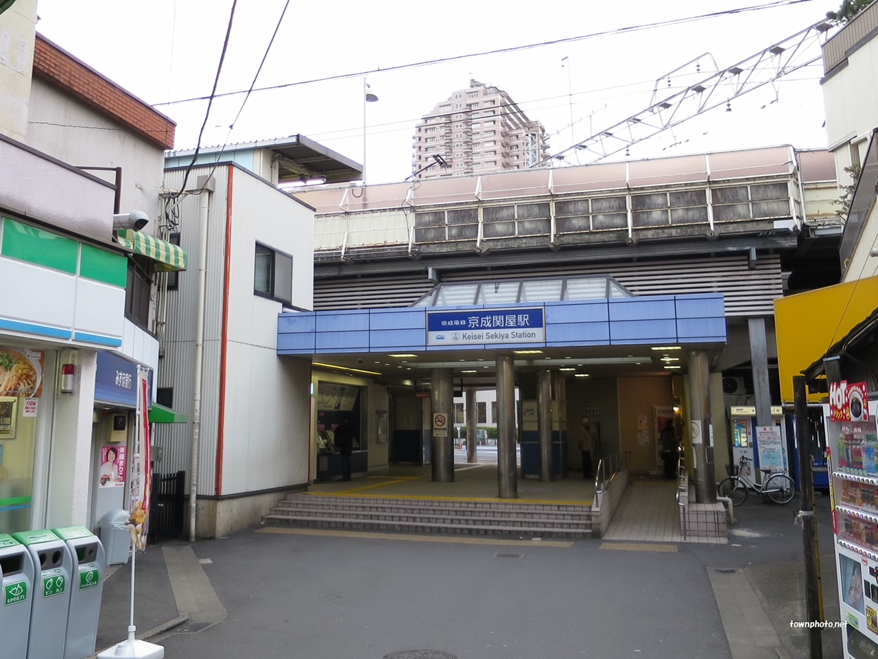 京成関屋駅